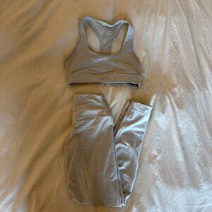 Set Active Formcloud Heather Grey Leggings & Bra